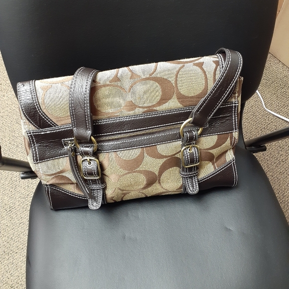 Coach Bag - Picture 11 of 15